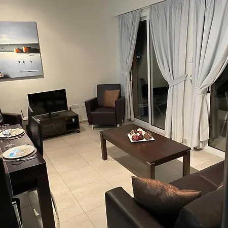 Cozy 2 Bedrooms In Complex With Swimming Pools And Beautiful View *