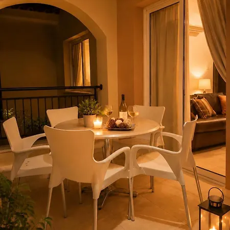 Cozy Sea View With Pool In Peaceful Area Apartamento