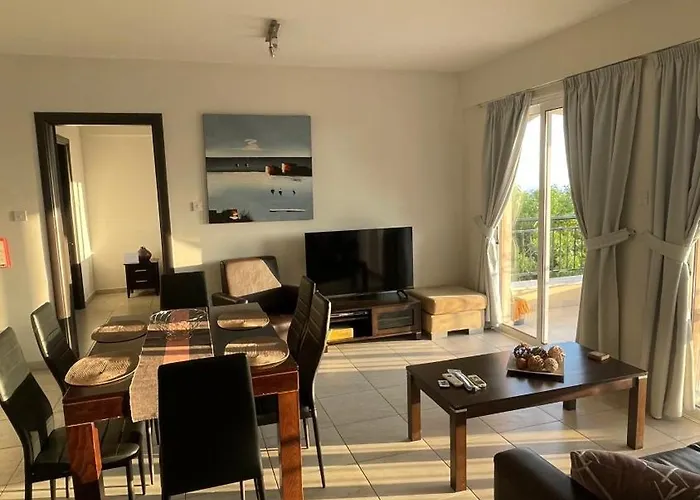 Cozy 2 Bedrooms In Complex With Swimming Pools And Beautiful View Lägenhet *